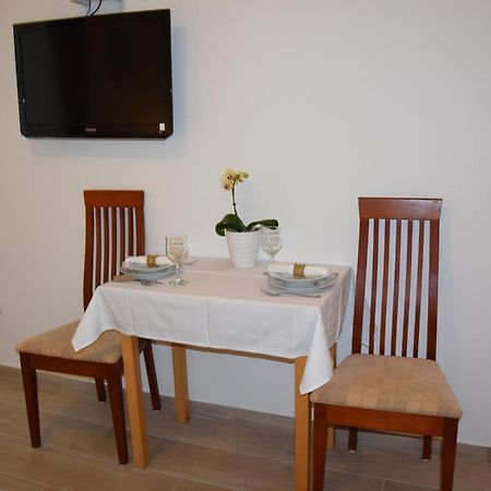 Apartments Saric Baška Voda Εξωτερικό φωτογραφία