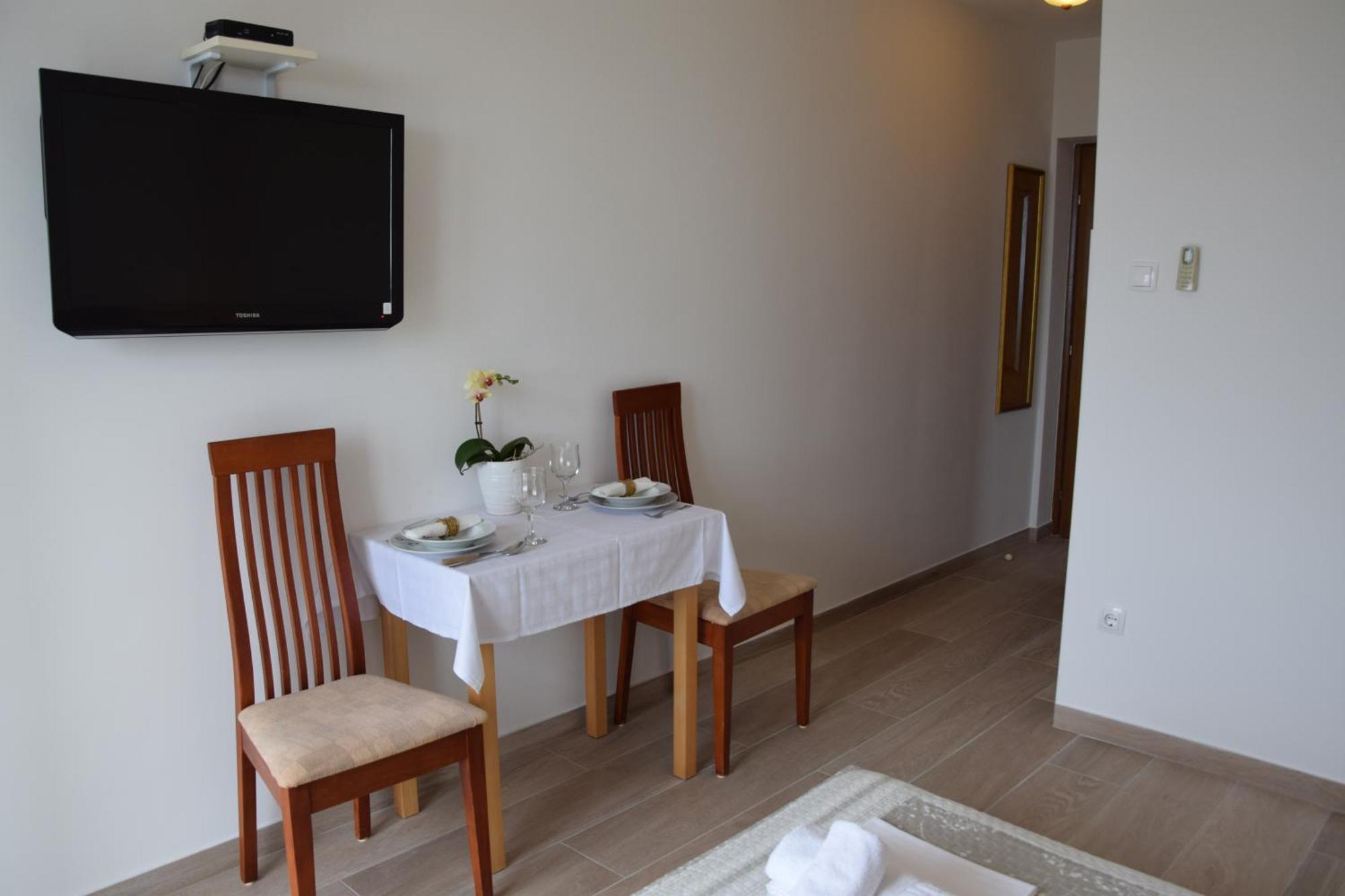 Apartments Saric Baška Voda Εξωτερικό φωτογραφία