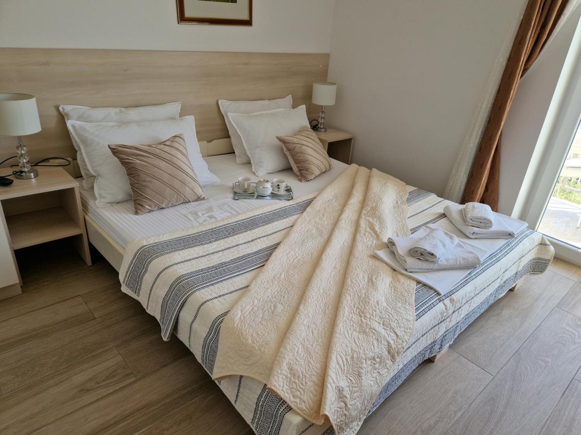 Apartments Saric Baška Voda Εξωτερικό φωτογραφία