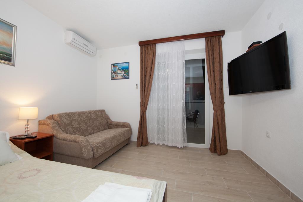 Apartments Saric Baška Voda Εξωτερικό φωτογραφία