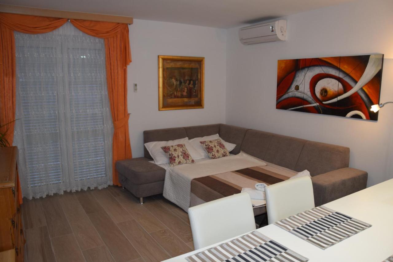 Apartments Saric Baška Voda Εξωτερικό φωτογραφία